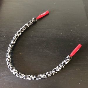 Cablz sunglasses holder